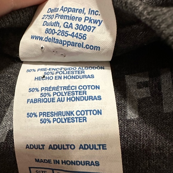 Wakefield Castro Motor Oil Men’s Tshirt Meduim - Picture 4 of 6